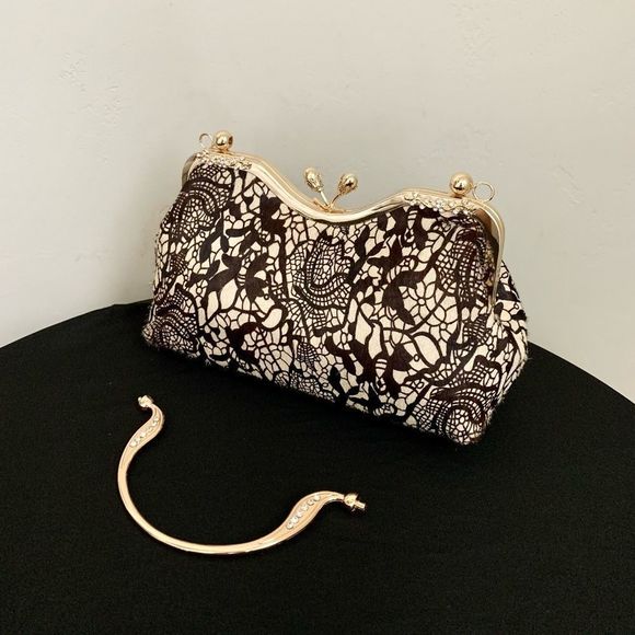 Handmade Real hair-on-horsehide Black Lace Print Kisslock Clutch/Crossbody - Picture 3 of 16